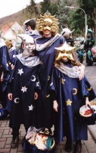 Sonne, Mond und Sterne