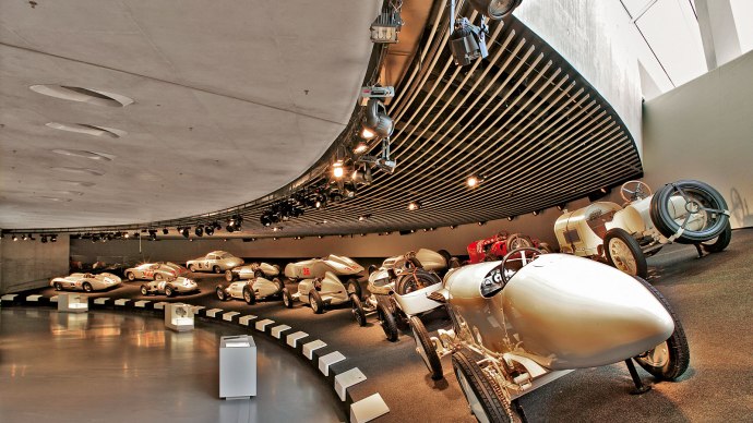 Stuttgart - Mercedes-Benz Museum